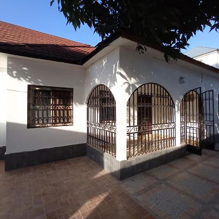 Villa The White House No.1 Brufut Exterior foto